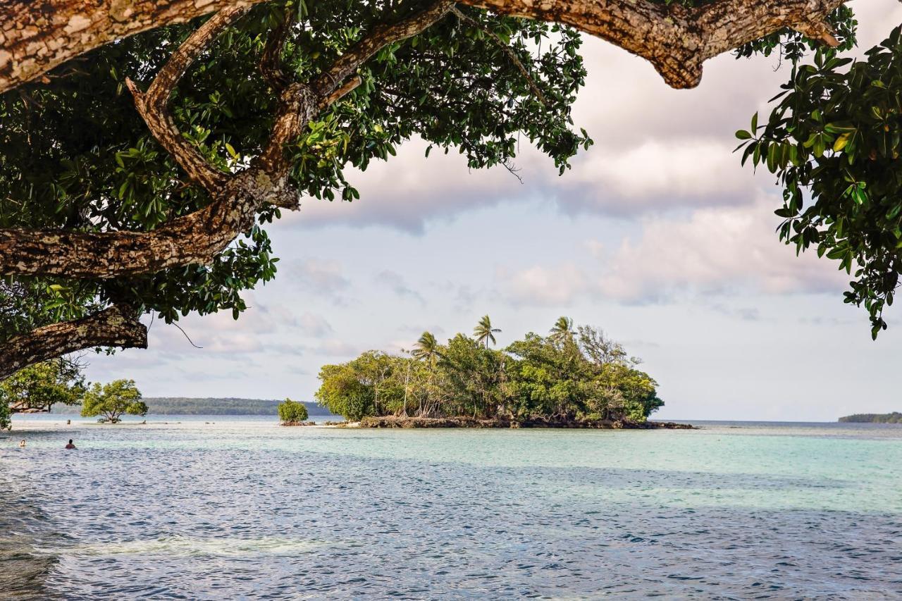 Barrier Beach Resort (Adults Only) Luganville Exterior photo